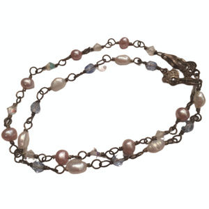 ✨📿 Elegant Elegance: A Pair of Crystal Beaded Bracelets 📿✨